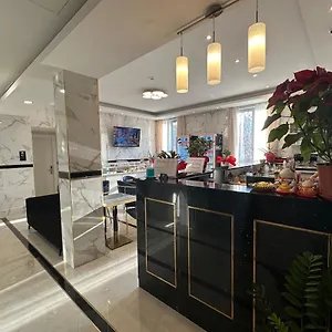 Hotell Midway, Milano